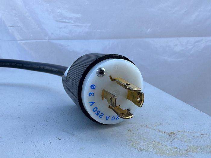 Used CTI CRYOGENICS 8200 COMPRESSOR