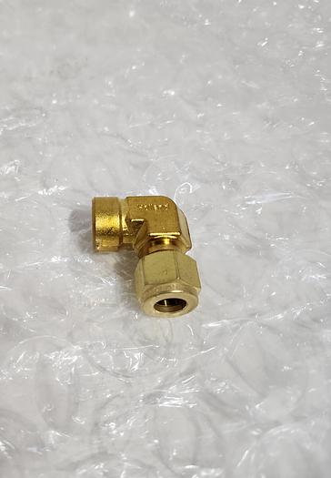 SWAGELOK 90DEG FEMALE ELBOW B-600-8-4