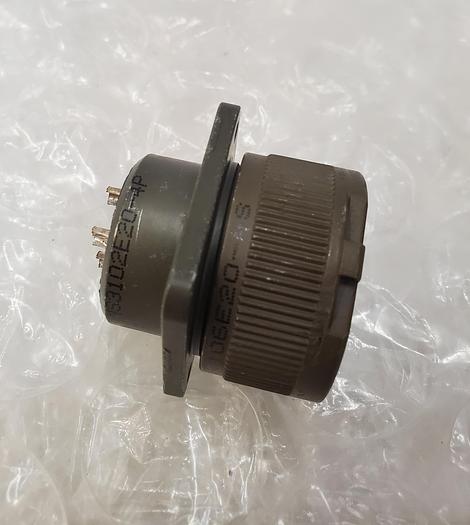 Used ITT CANNON-6 20-4 ELECTRICAL CONNECTOR