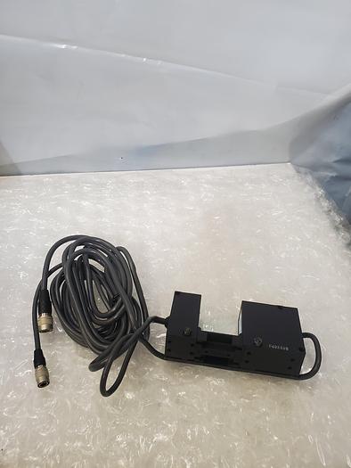 Used OMRON SENSOR Z4LC-SD2 2M