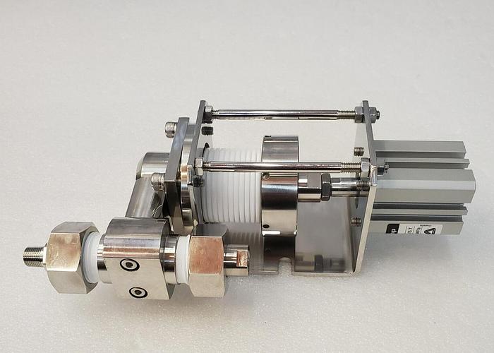Used IWAKI CO. BELLOWS PUMP SB-4SV-D