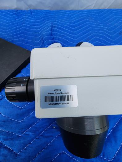 Used STEREOZOOM BINOCULAR MICROSCOPE sz501101