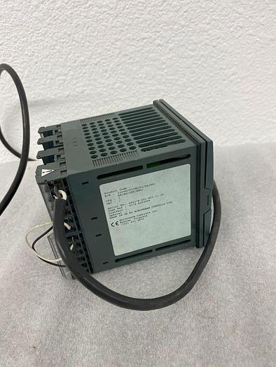 EUROTHERM 2204E TEMPERATURE CONTROLLER