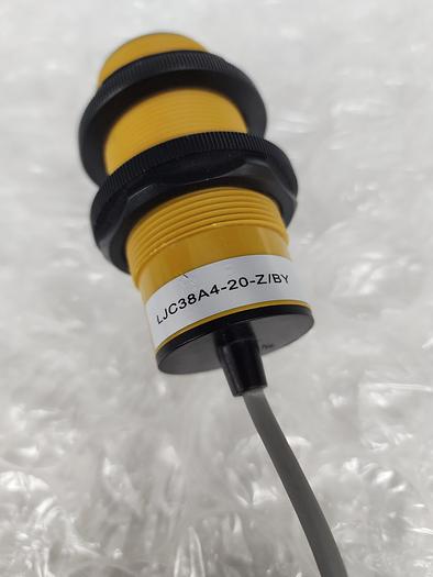 Used AEXIT LJC38A4-20-Z-BY CAPACITIVE PROXIMITY SWITCH