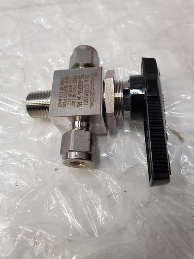 Used SWAGELOK SS-43GXS4-S4-M4 3-WAY BALL VALVE