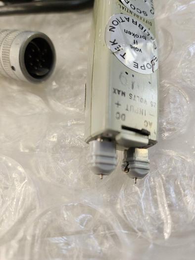 Used Tektronix P6046 Differential Probe KIT