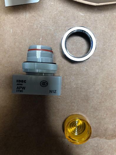 Used IDEC APW199D Y-24V