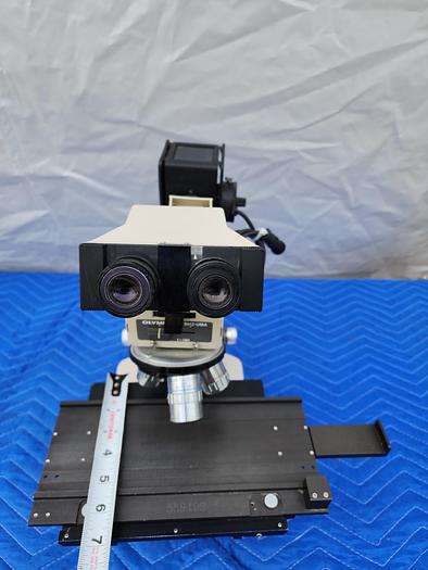Used OLYMPUS BH2-UMA F-180 WITH 2 EYEPIECES CFW 15x 3 OBJECTIVES (NEOSPLAN .55, Neosplan 20x, 10X )