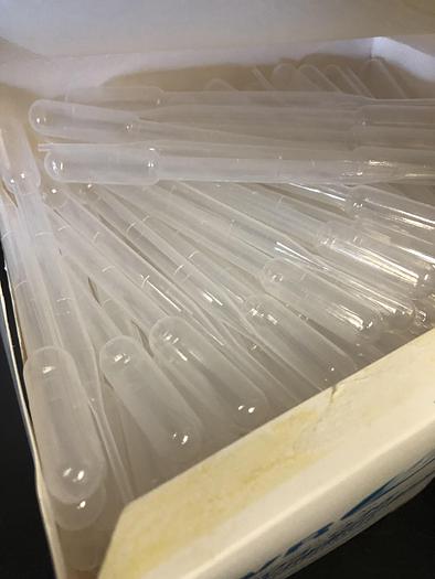 Used VWR DISPOSABLE GRADUATED TRANSFER PIPETS