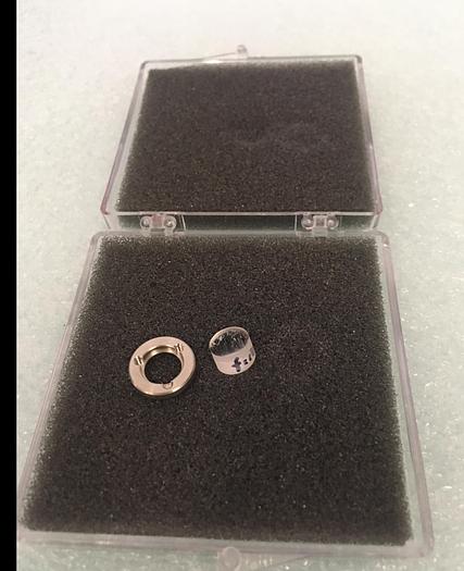 Used THORLABS AC080-010-A