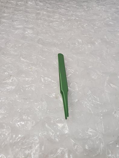 Used PLASTIC TWEEZERS