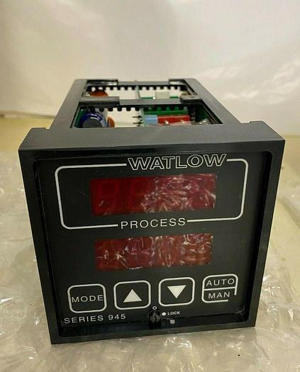 Used WATLOW SERIES 945 945A-3KA3-B000