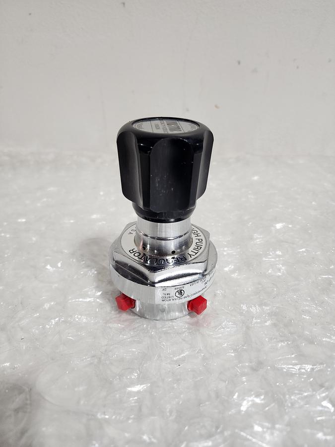 Used VICTOR SPECIALTY PRODUCTS DIVISON GAS REGULATOR HPL270-125-4F4F-06