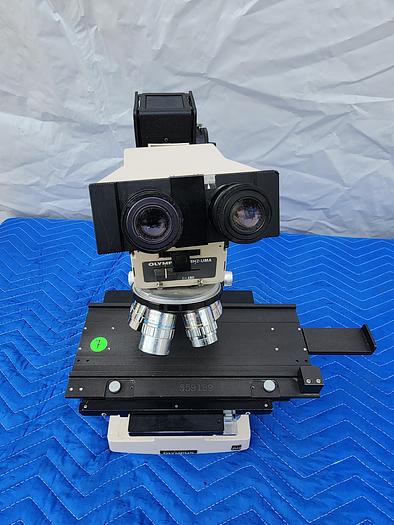 Used OLYMPUS BH2-UMA F-180 WITH 2 EYEPIECES CFW 15x 3 OBJECTIVES (NEOSPLAN .55, Neosplan 20x, 10X )