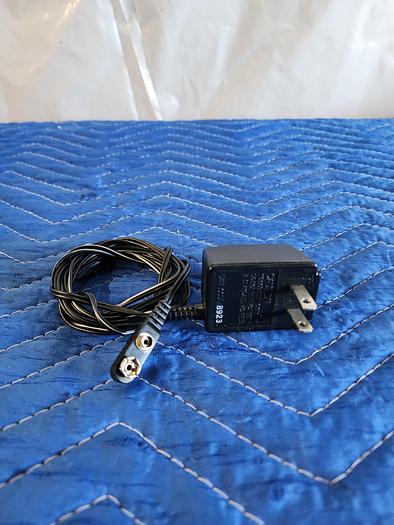 Used ARCHER 273-1552 9V BATTERY ELIMINATOR