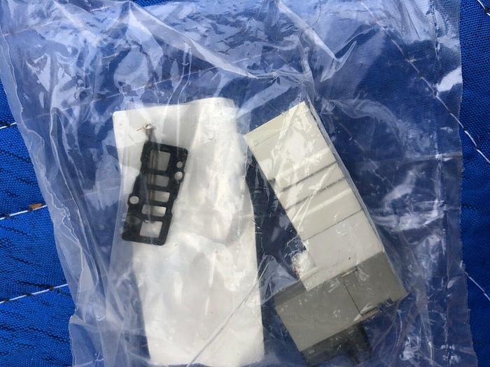 Used SMC SYJ3143-5LOU