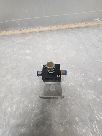 Used 111969 VALVE ASSEMBLY , 177708 MTG BRKT