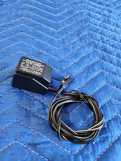 Used ARCHER 273-1552 9V BATTERY ELIMINATOR