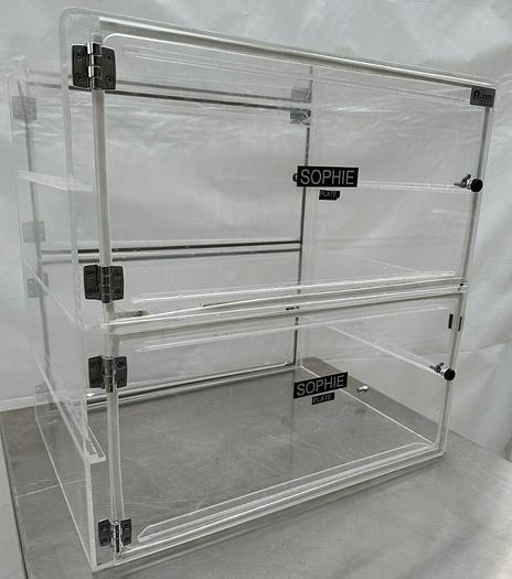 Used LIBERTY INDUSTRIES DESICCATOR 24x 24