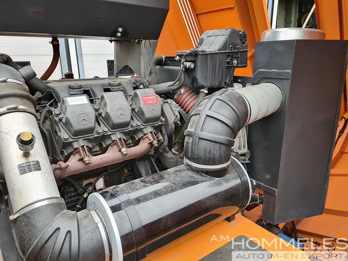 Used 2002 Overaasen RS 200