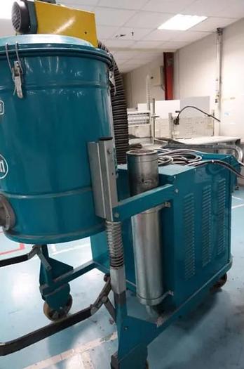 Used INDUSTRIAL VACUM CLEANER NILFISK 