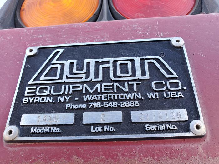 Used Oxbo 1416 Hay Merger