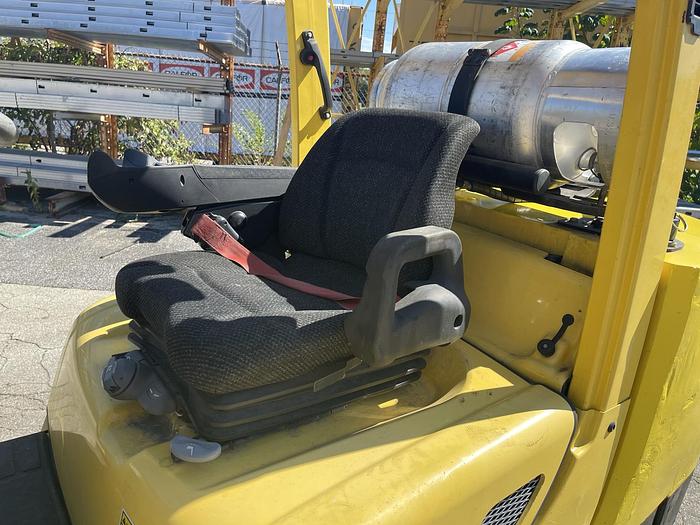 Used 12,000 POUND HYSTER ROLL CLAMP FORKLIFT W/ 60" CASCADE CLAMP 1,600 HOURS - PENDING