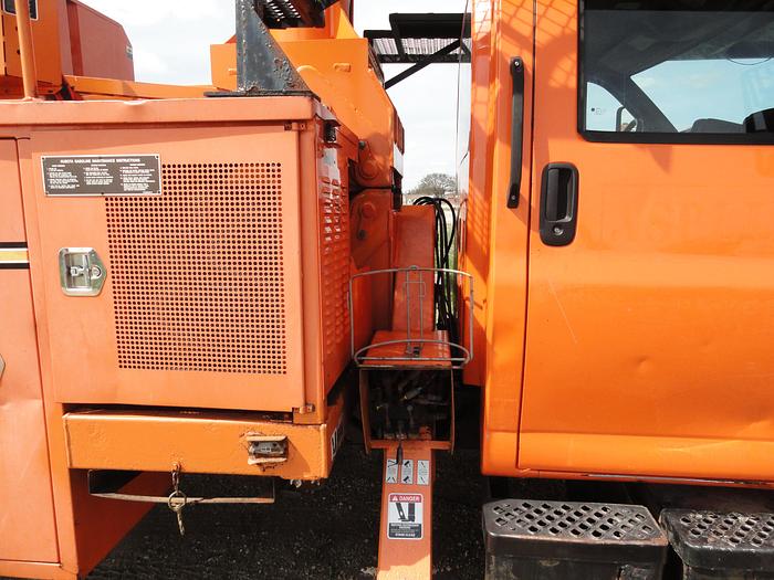 Used 2009 GMC / Altec TOPKICK C7500 LRV60- E70