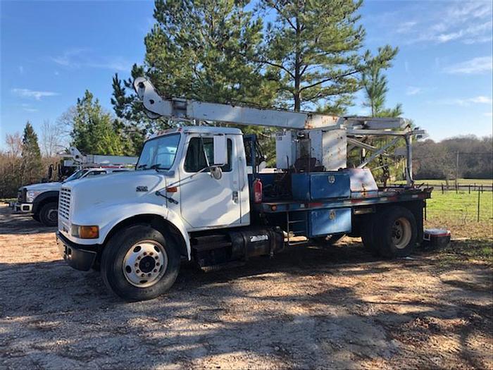 Used 2011 Smeal 6T Pump Hoist Rig