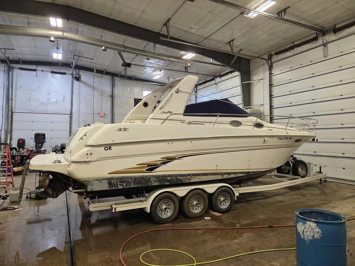 Used 1999 Sea Ray 290 Sundancer Series