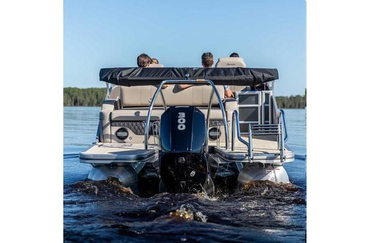 2023 Mercury FourStroke 225 HP 3.4L V6 25" Shaft