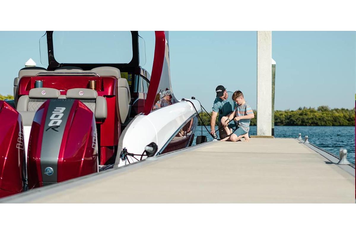 2023 Mercury 300R 4.6L V8 20" Shaft