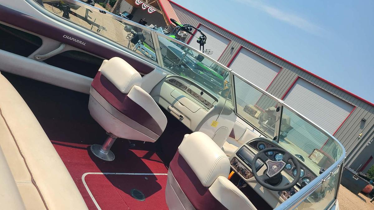 Used 1995 Four Winns 1930 Sport