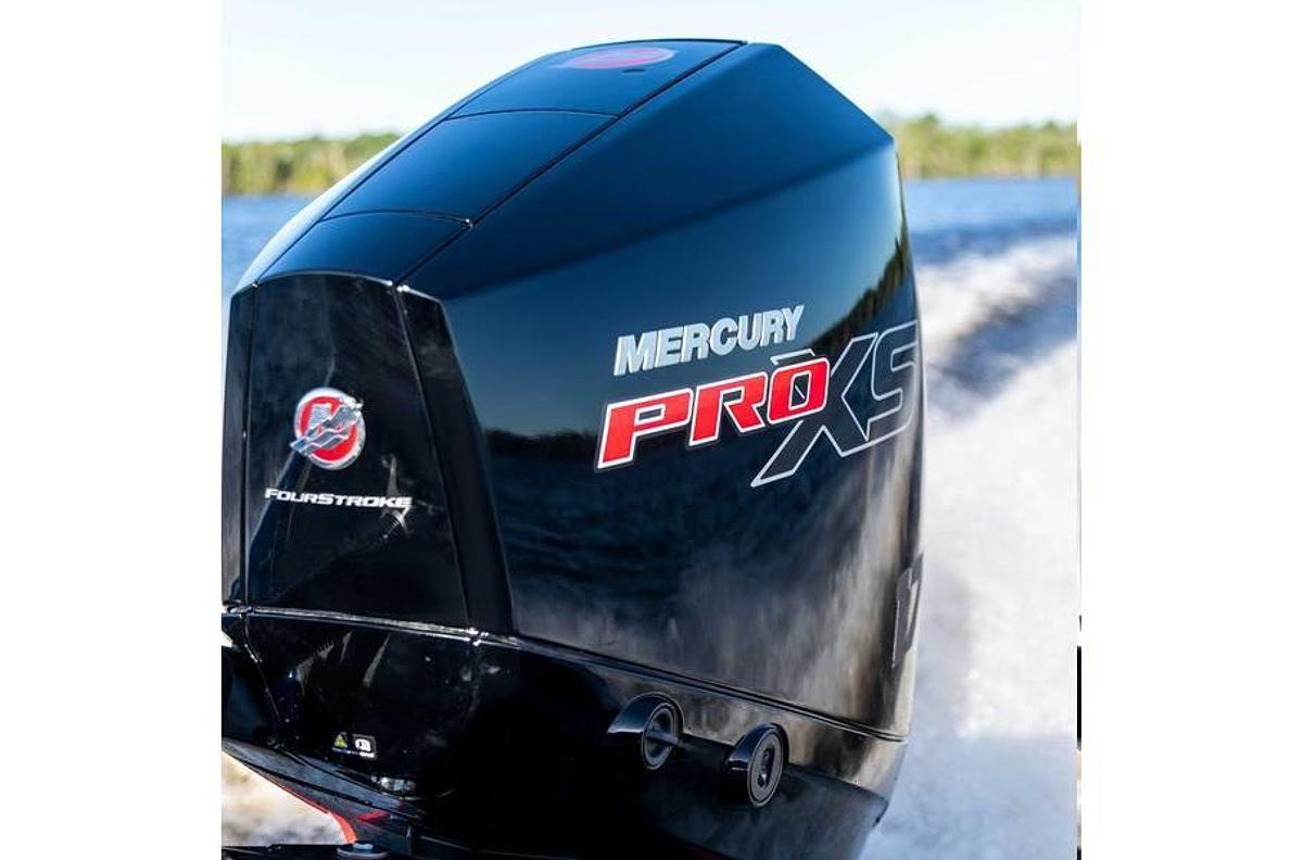 2023 Mercury Pro XS 200 HP 4.6L V8 20" Shaft