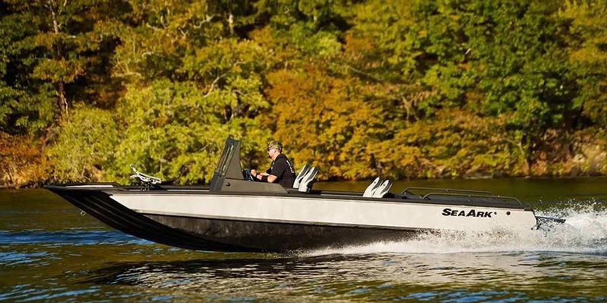2026 SeaArk Predator 300 AK