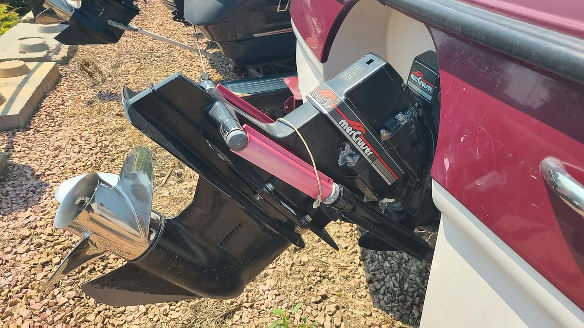 Used 1995 Four Winns 1930 Sport