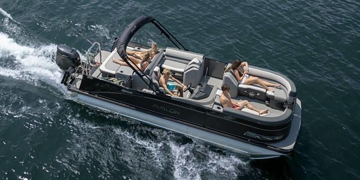 2026 Avalon Catalina - 23 FT Versatile Rear Bench
