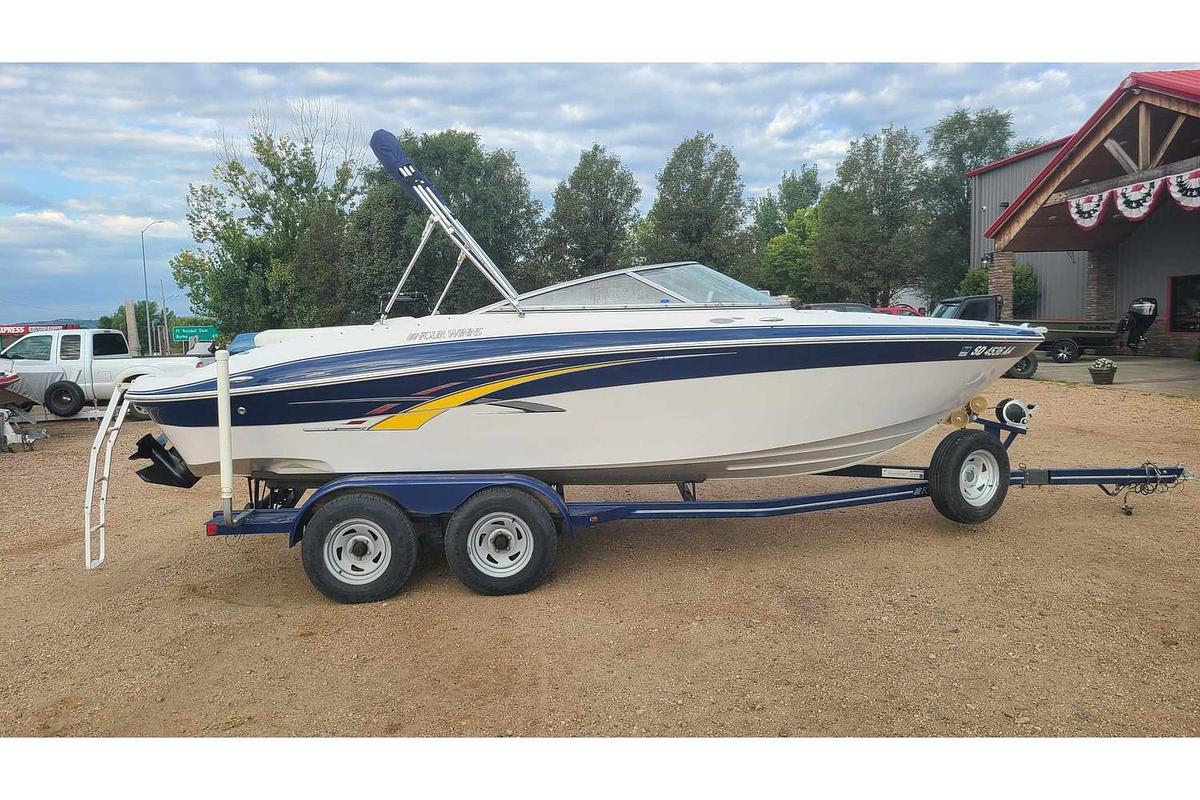 Used 2008 Four Winns H210