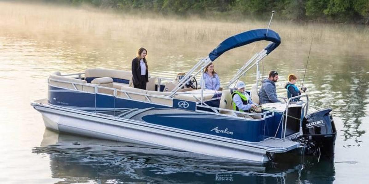 2024 Avalon Venture 85 - 23 FT Rear Fish