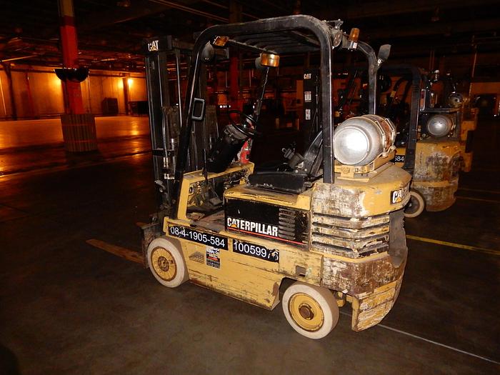 Used 5,000 POUND CATEPILLAR MODEL GC25K FORKLIFT