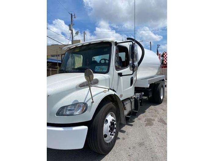 *0000*2011 FREIGHTLINER M2 SEPTIC TRUCK UNDER CDL