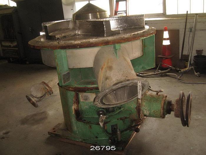 Used Voith Morden 54/43 HOAGV Pulper, 17.5 Feet Diameter (2000 Cubic Feet) All 316L Stainless Steel Tub. Voith Gv-15 Gear Drive With 400 Hp Motor. 200 Rpm Hog Style Stainless Steel Rotor. Extraction Plate Has 0.75" Diameter Holes. New In 1989. #26795
