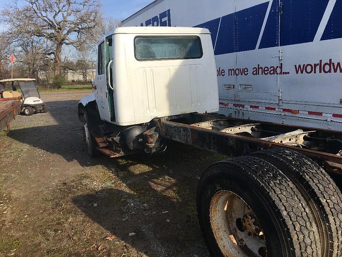 Used 2001 International Truck And Engine Corporation 4700