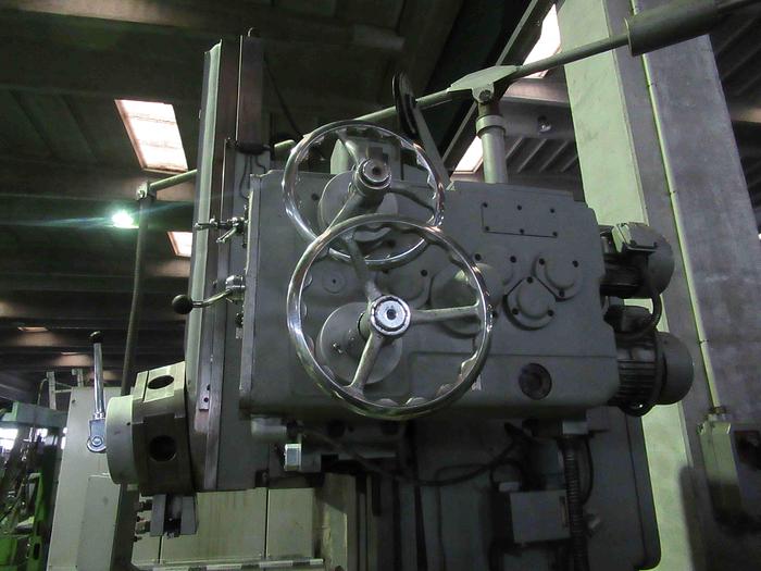 Usato TORNIO VERTICALE TITAN-FMUA SC 1250