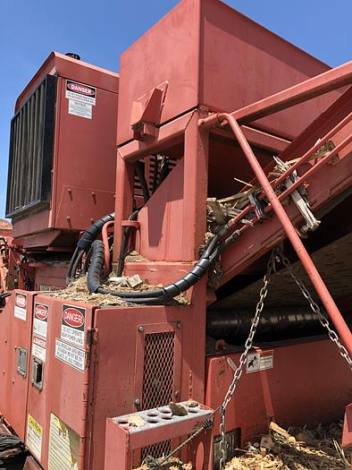Used 2007 MORBARK 2600 - HORIZONTAL GRINDER