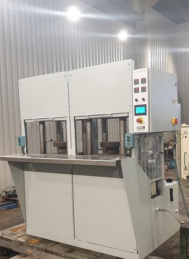 Refurbished Daniels 100Ton Upstroke Hydraulic Presses