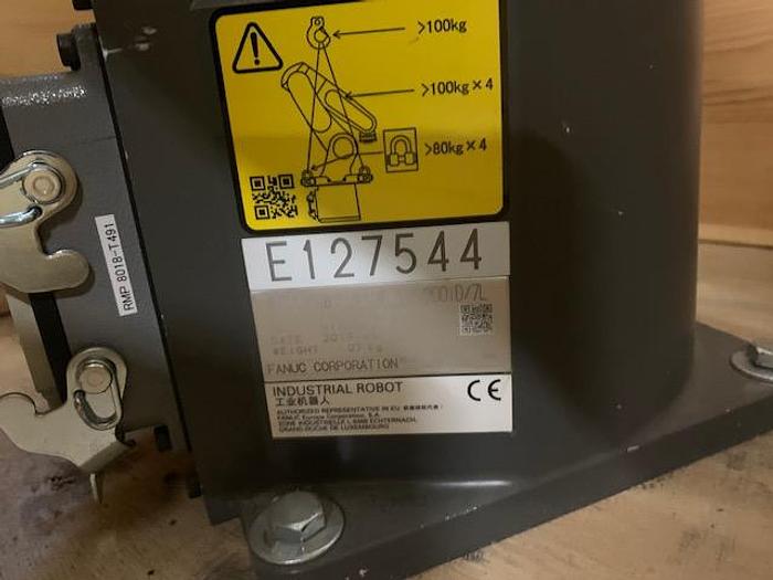 Used Fanuc robot