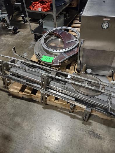 Used Resina U-30 Stainless steel base capper