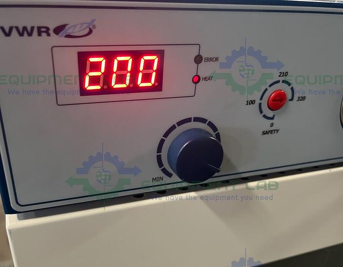 Used VWR  414004-584 Vacuum Oven 25-200ºC, 120V w/ Shelves