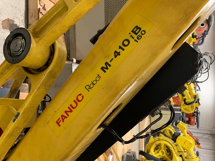 Used FANUC M410iB/160 PALLETIZING ROBOT WITH RJ3iB CONTROLLER 160KG X 3140 MM REACH